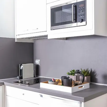 Apartment Golden Cactus C19
