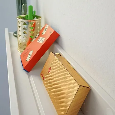 Golden Cactus C19