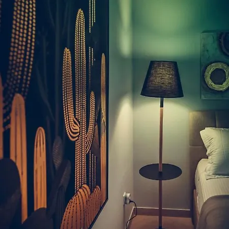 Golden Cactus C19